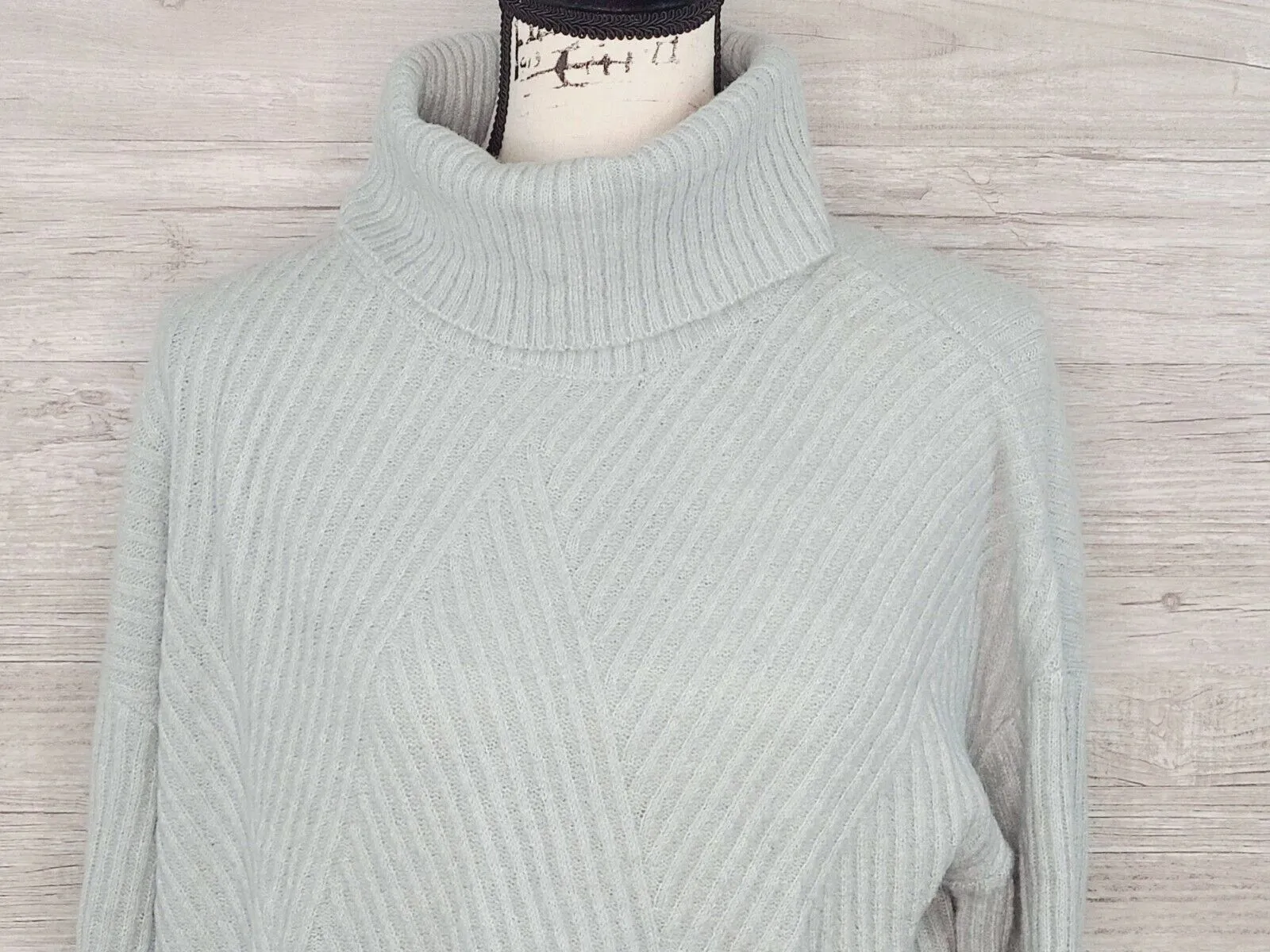 Hooked Up Women's Sage Green Ribbed Long Sleeve Turtleneck Sweater Size Large