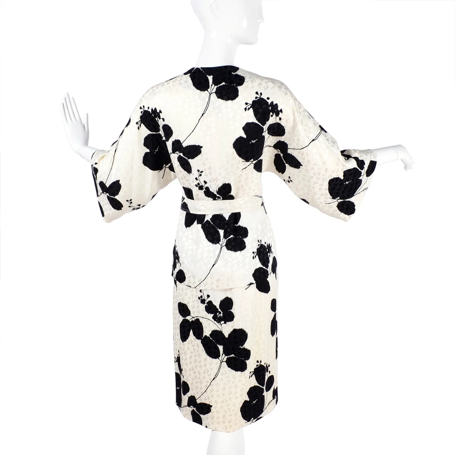 I Magnin 2 Piece Silk Vintage Dress w/ Black & Ivory Floral Print & Kimono Sleeves